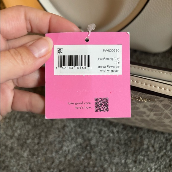 NWT Kate Spade Medium top zip leather tote and matching wallet, wristlet - Picture 12 of 15